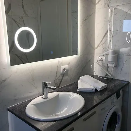 Rino Appartement Saranda